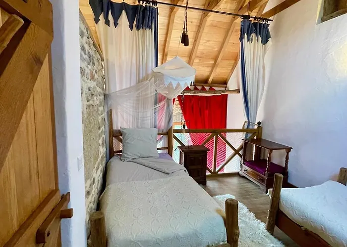 Du Coustal, Cajarc, Lot كاغارك