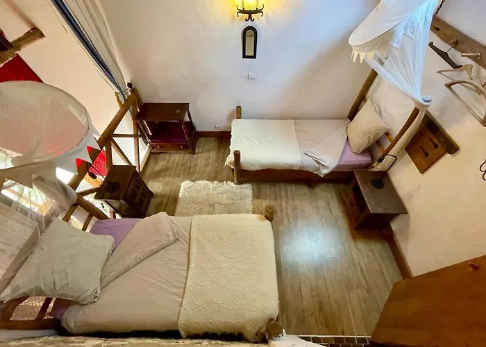 Du Coustal, Cajarc, Lot *